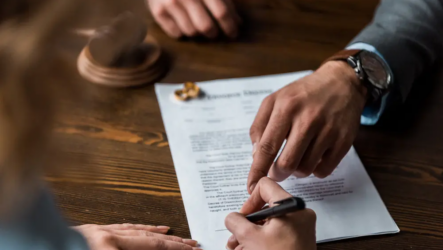When Is It Advisable to Hire a Divorce Lawyer in Texas?